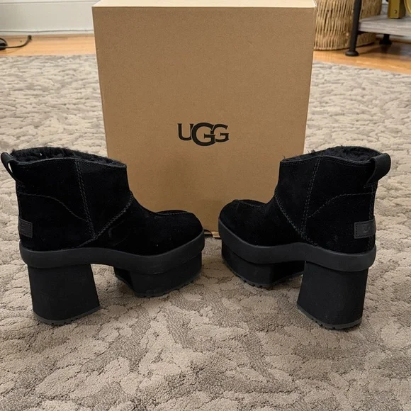 UGG Platform Boots - Picture 5 of 9